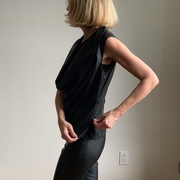 DIXIE sleeveless faux leather top - Picture 2 of 7